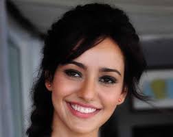 Actress-Neha-Sharma-Contact